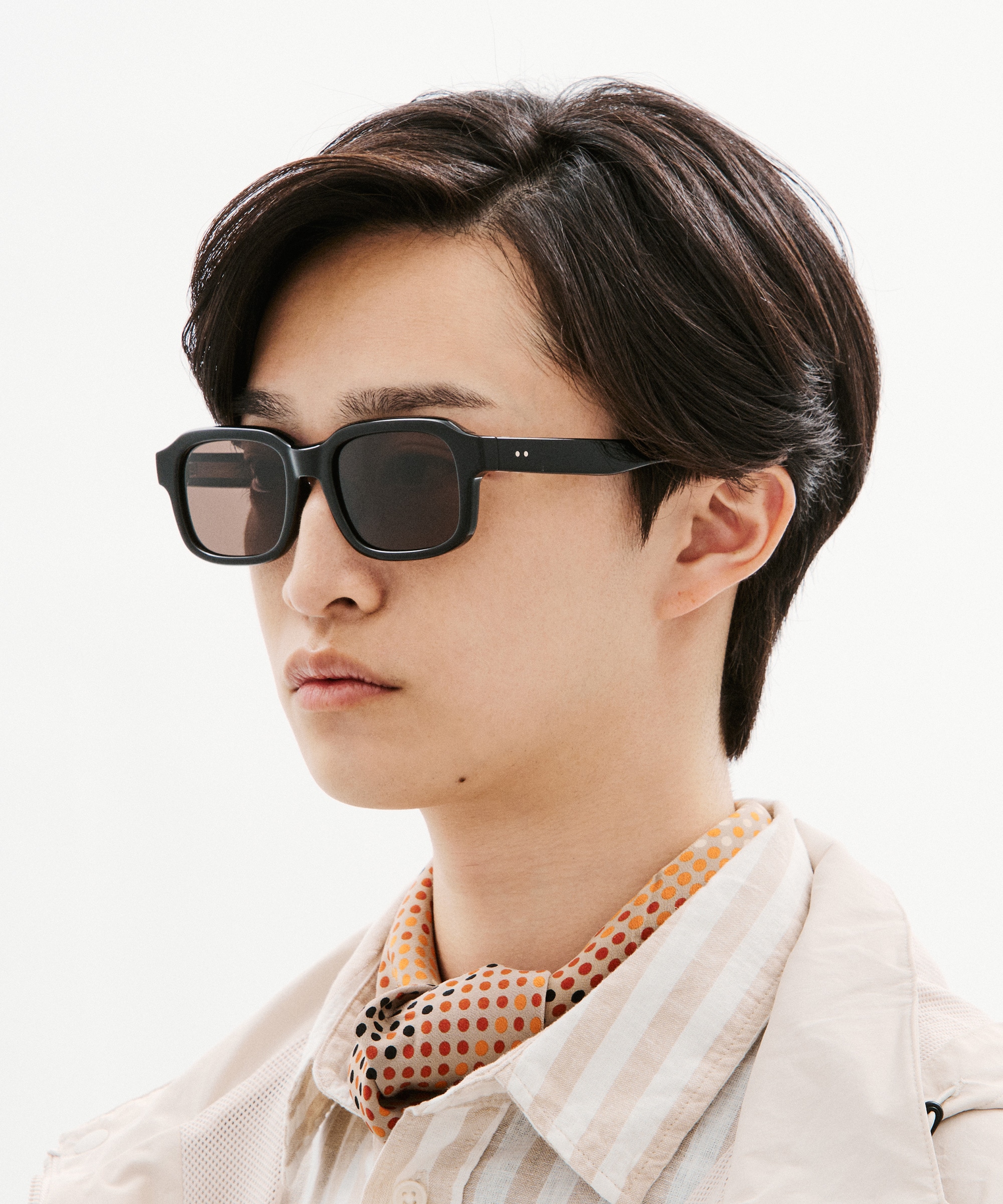 26SS SUNGLASSES Bold スクエア 樹脂 UNISEX 【URF-26S-098 229】 商品