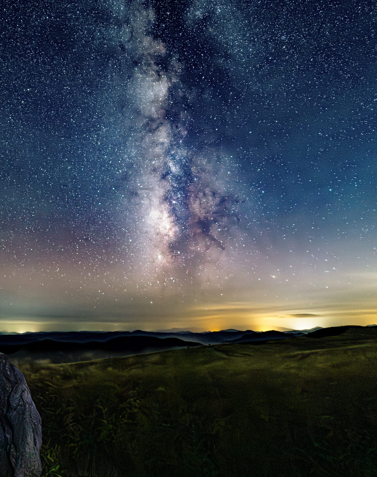 パノラマビューの星空客室に滞在！星のソムリエ®のガイドで満天の星空を「みる」