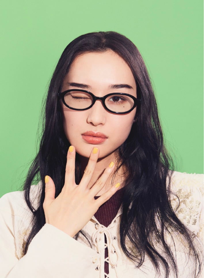 人物画像:COLOR LENS