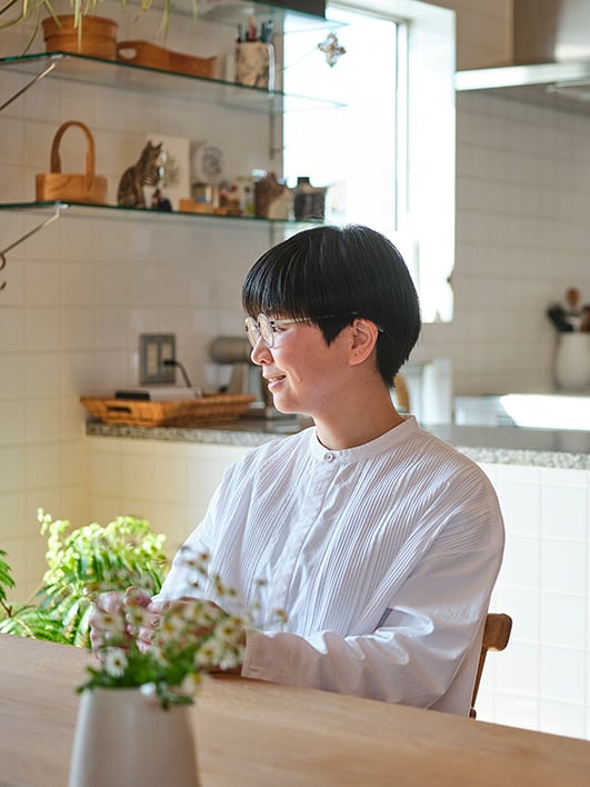 青木好能さん Stay Myself Jins スウェーデン生まれのアーティストmarianne Hallberg マリアンヌ ハルバーグ とのコラボレーションメガネ
