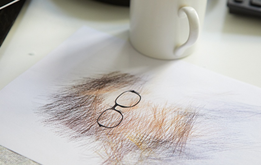 We attempted to achieve the minimal form of eyeglasses