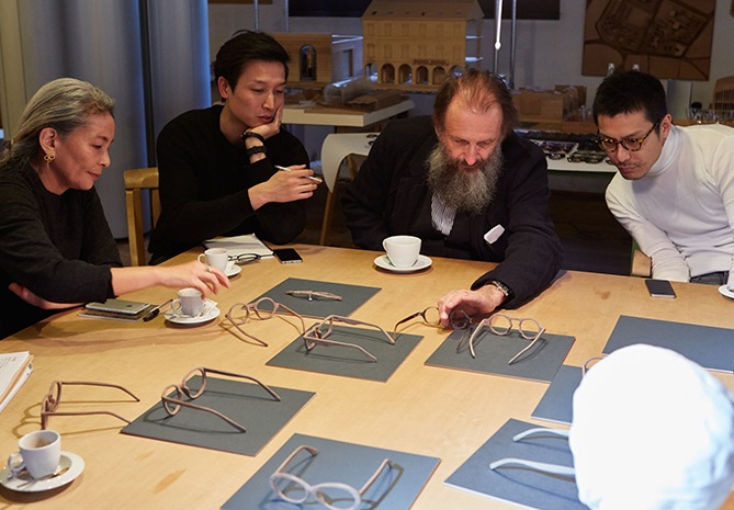 JINS Design Project #03 は、世界的に評価されるイタリアの建築家ミケーレ・デ・ルッキのデザイン