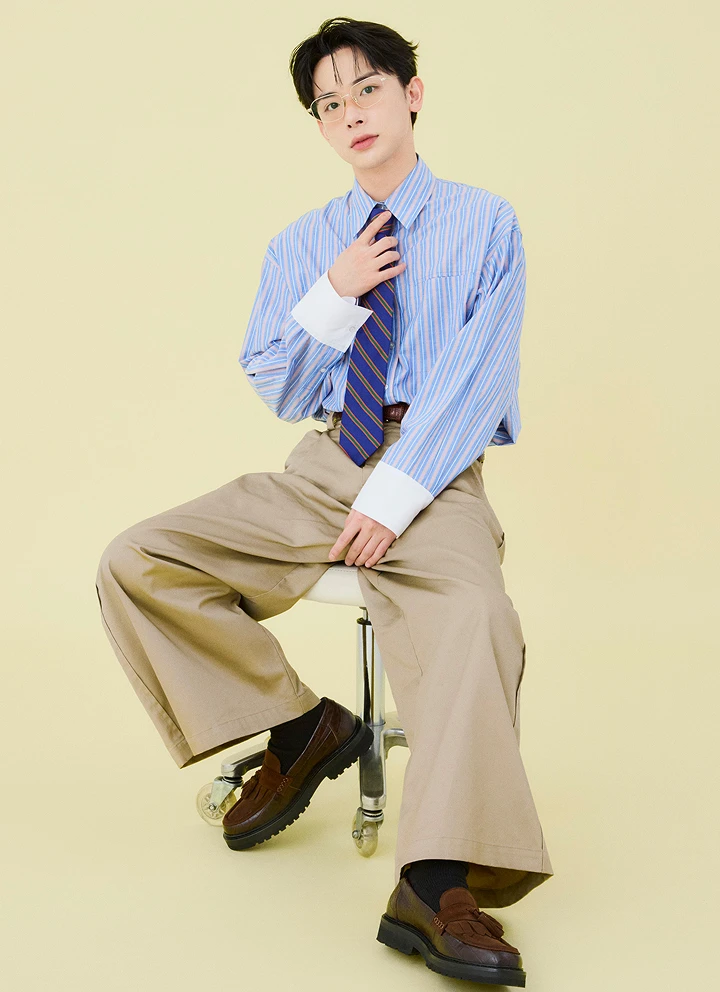 よしあきの全身コーデ：スーツ×サングラス