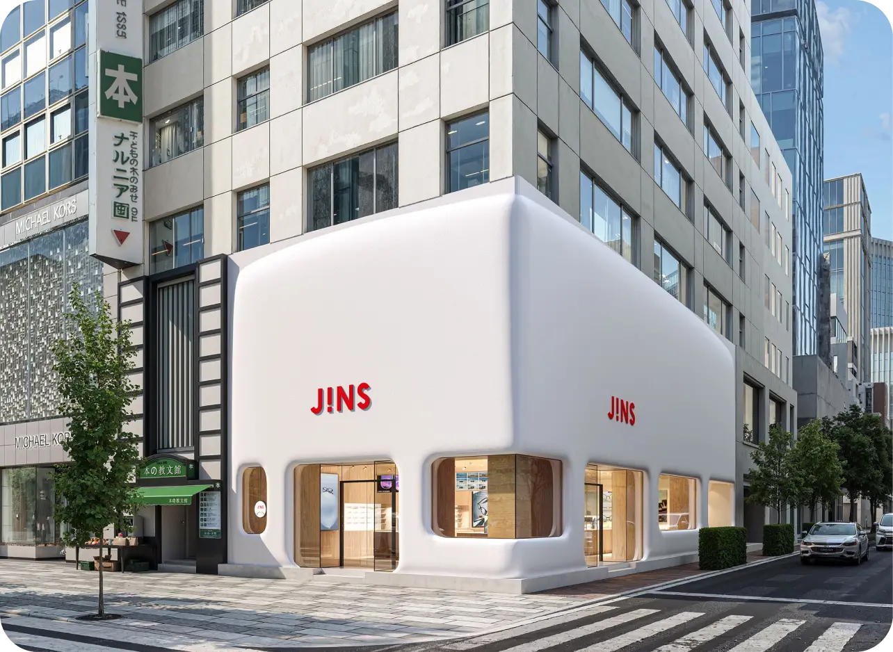 JINS 銀座店の店舗外観