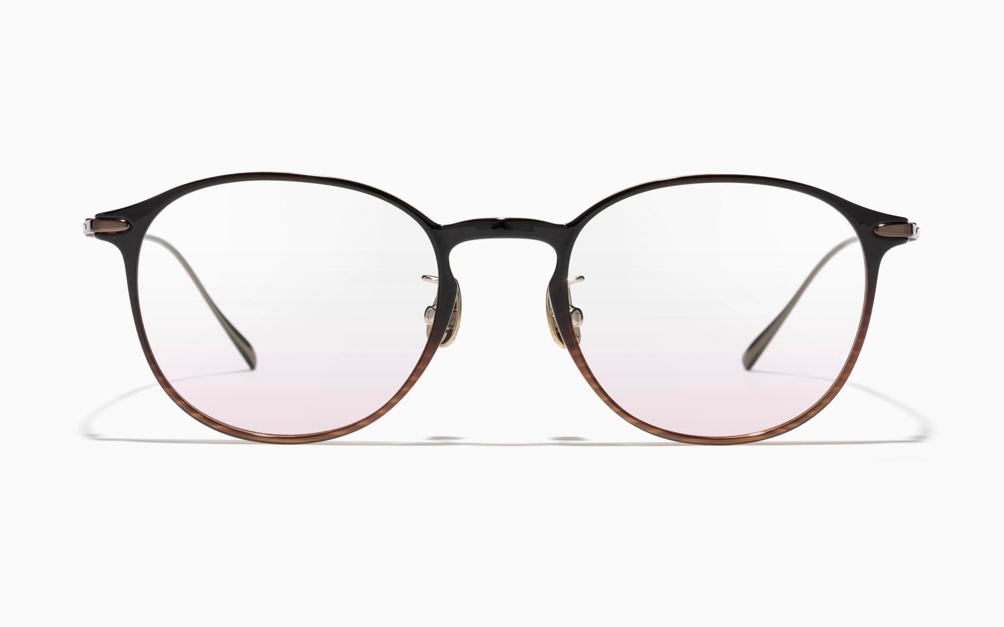 中顔面短縮効果×チークレンズ 02